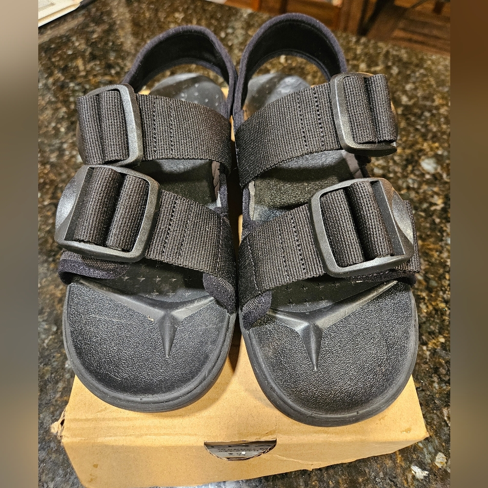 Astral Webber Mens Sandals, Black, Size 10